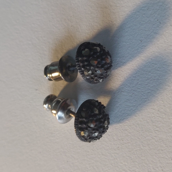 Marcasite earrings - Picture 3 of 3